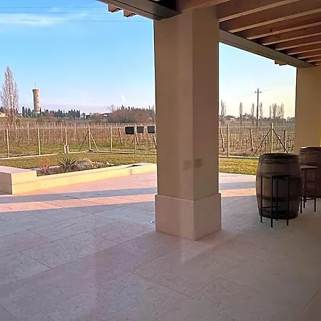 Il Vigneto Bed and Breakfast 4*