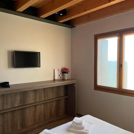 Il Vigneto Nocleg ze śniadaniem Desenzano del Garda